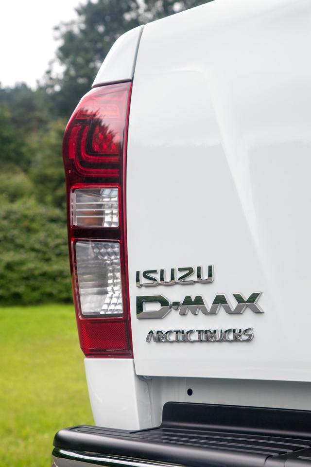 Isuzu Rodeo / D-Max photo 2