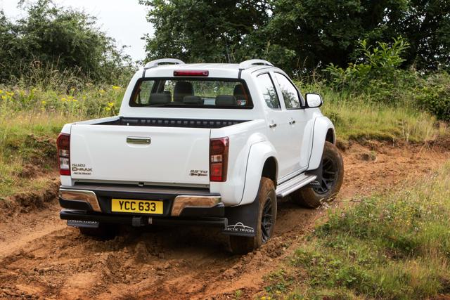Isuzu Rodeo / D-Max photo 8