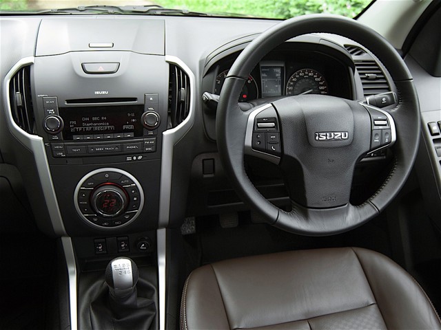Isuzu Rodeo / D-Max photo 33