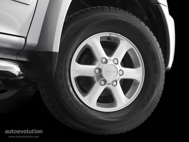 Isuzu Rodeo / D-Max photo 6