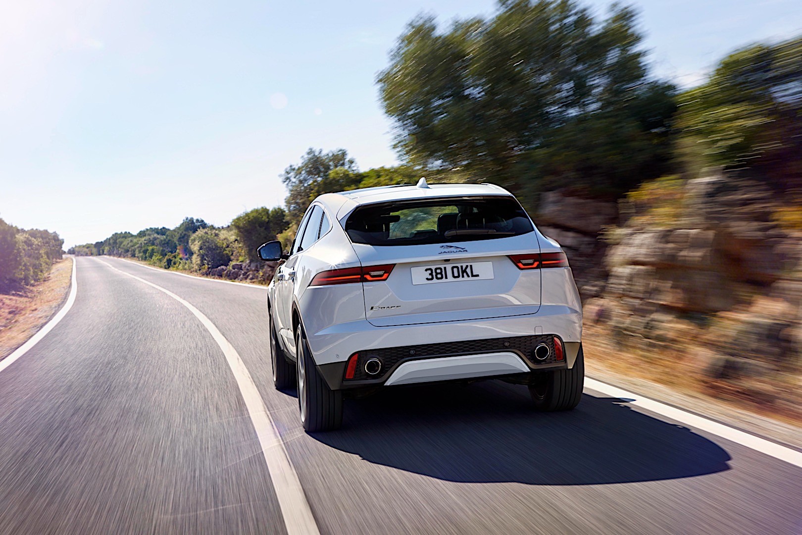 Jaguar E-Pace photo 6