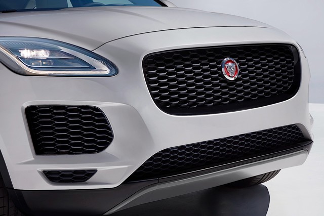 Jaguar E-Pace photo 15