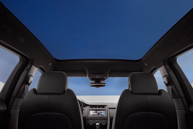 Jaguar E-Pace photo 42