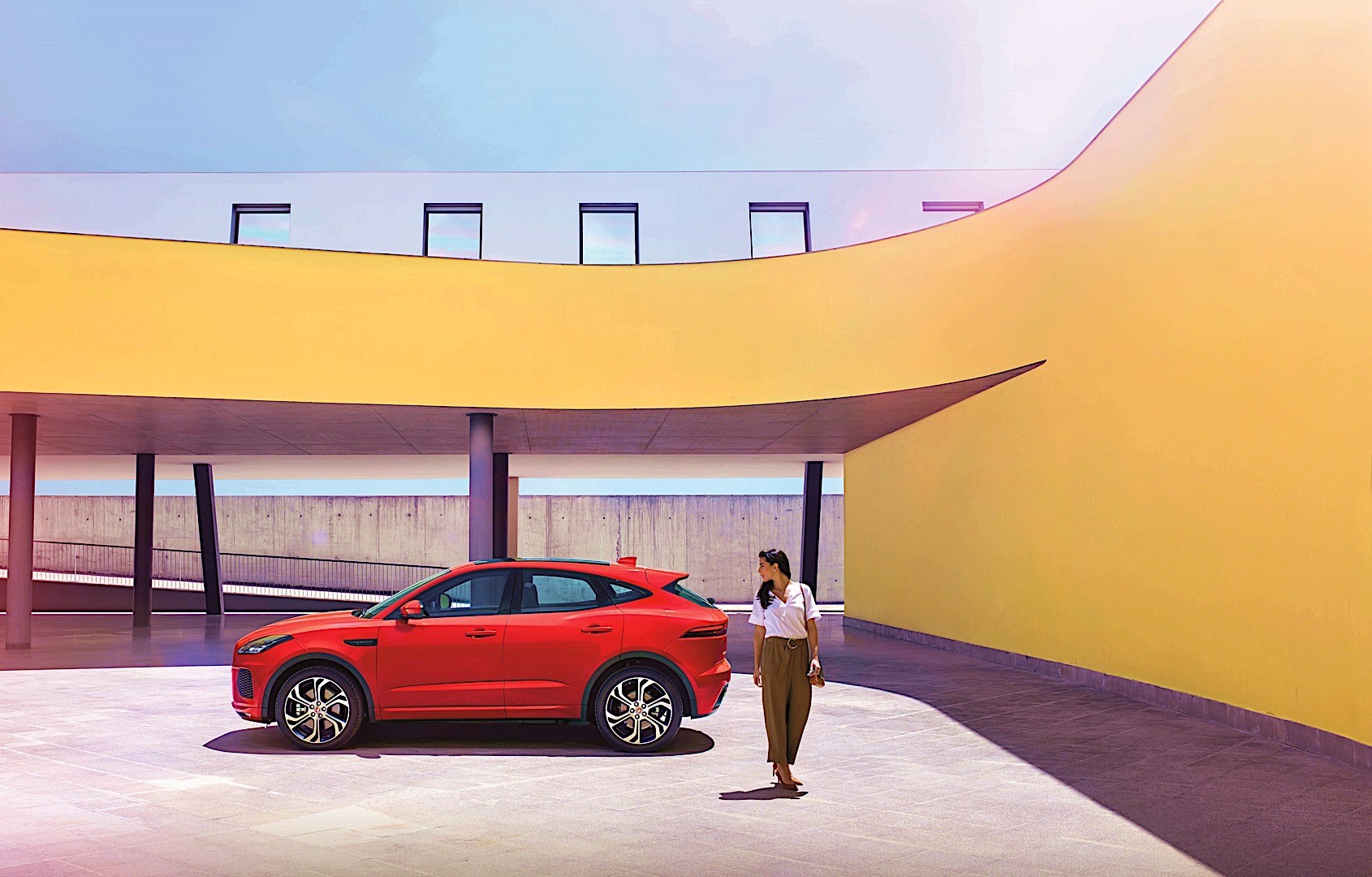 Jaguar E-Pace photo 25