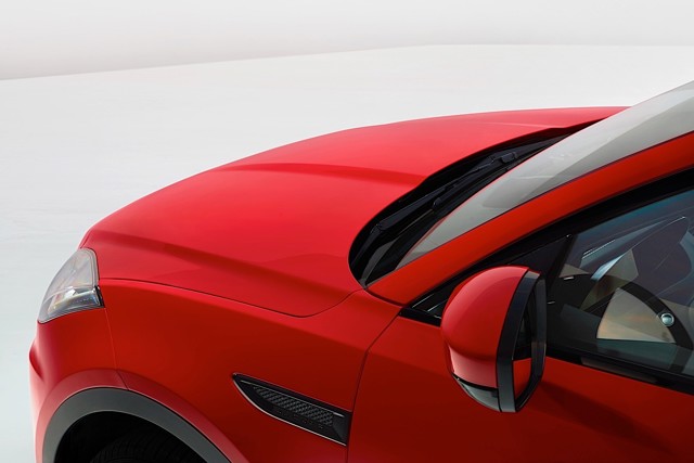 Jaguar E-Pace photo 31