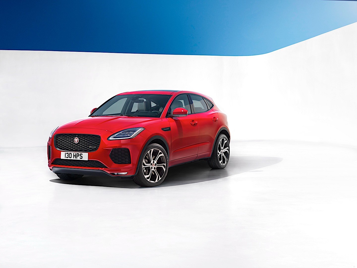 Jaguar E-Pace photo 39