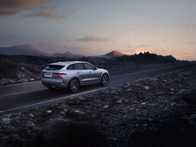 Jaguar F-Pace Svr foto 11