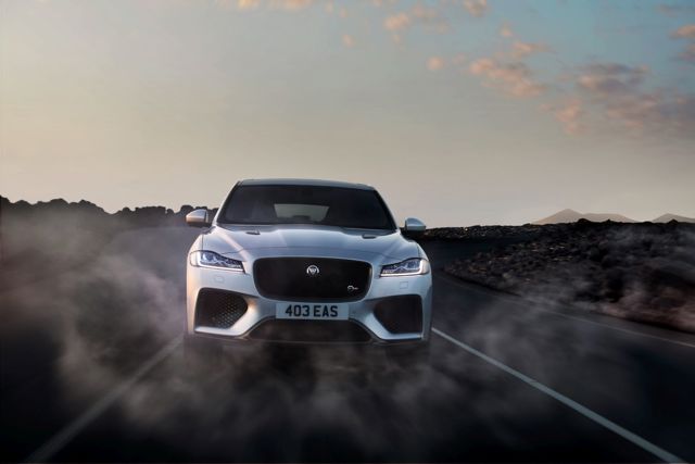 Jaguar F-Pace Svr foto 12