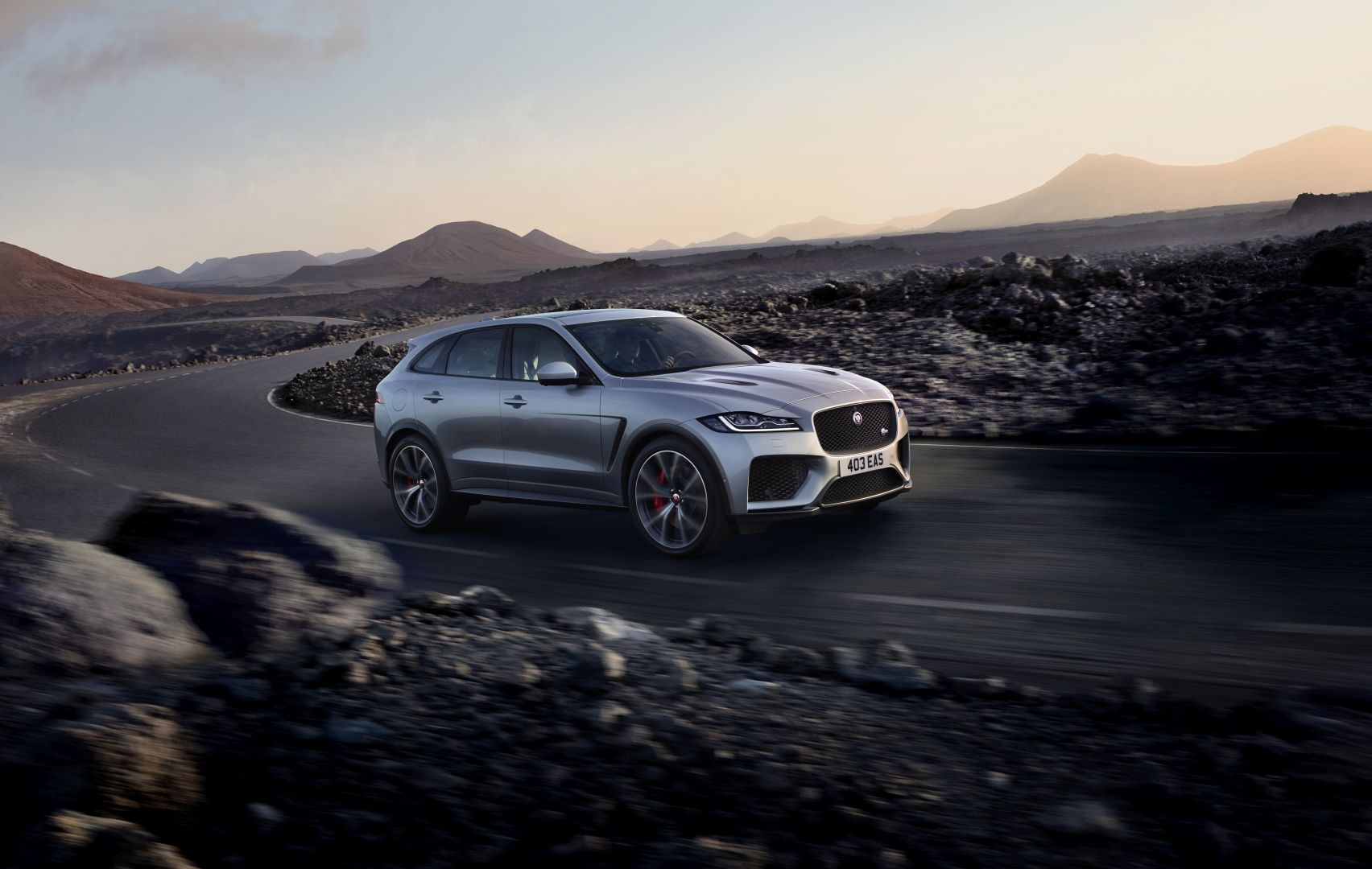 Jaguar F-Pace Svr photo 14