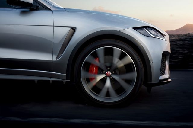 Jaguar F-Pace Svr foto 15