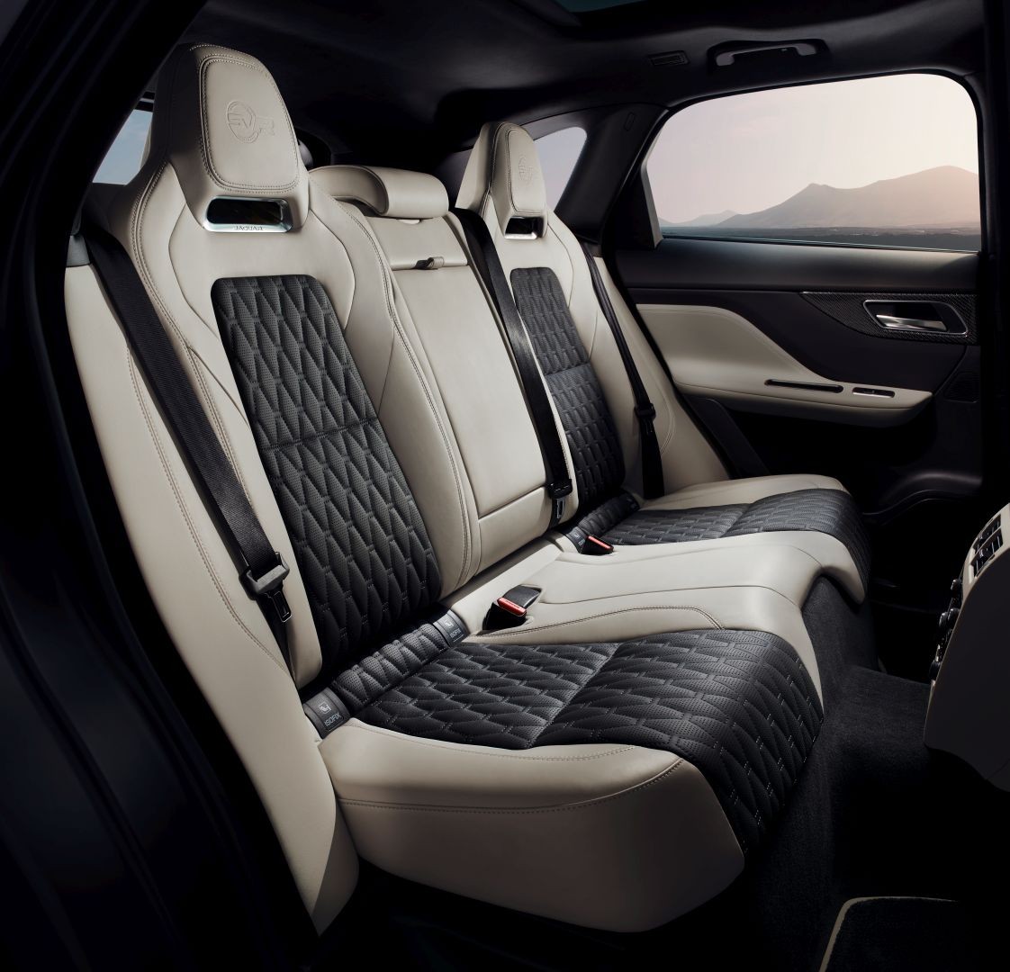 Jaguar F-Pace Svr photo 27