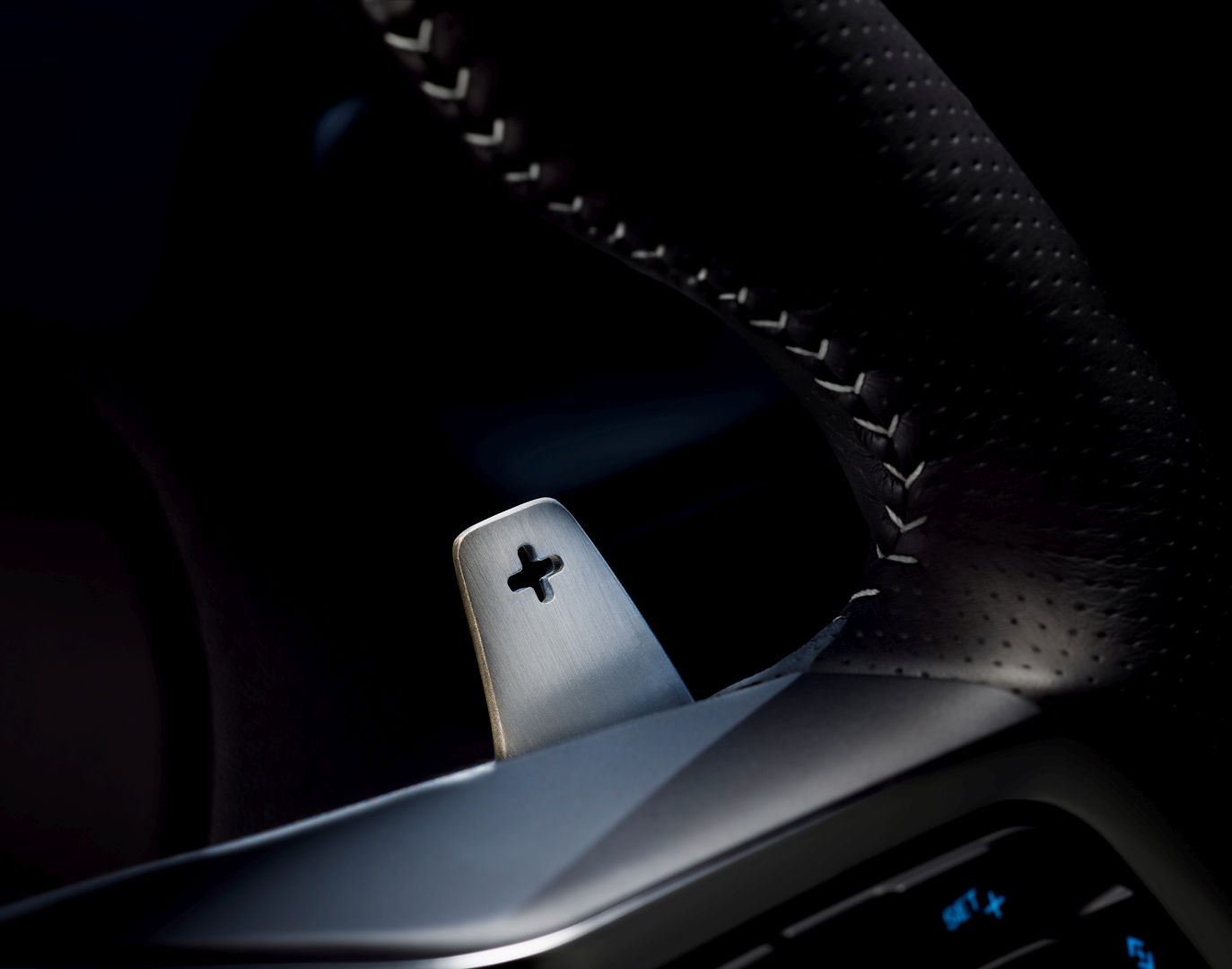 Jaguar F-Pace Svr photo 30