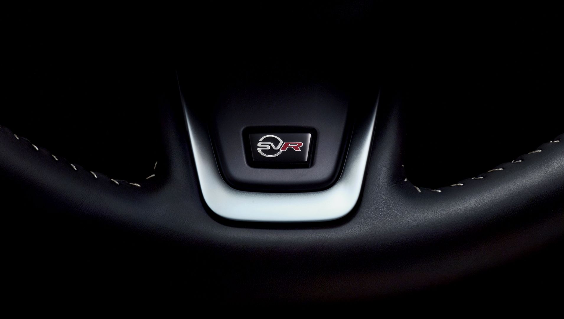 Jaguar F-Pace Svr photo 34