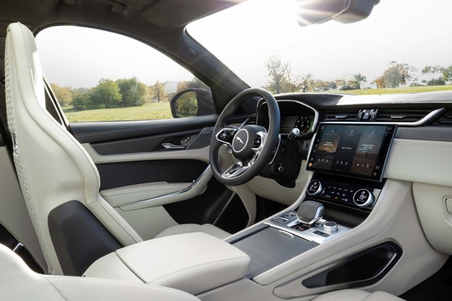 Jaguar F-Pace Svr photo 72