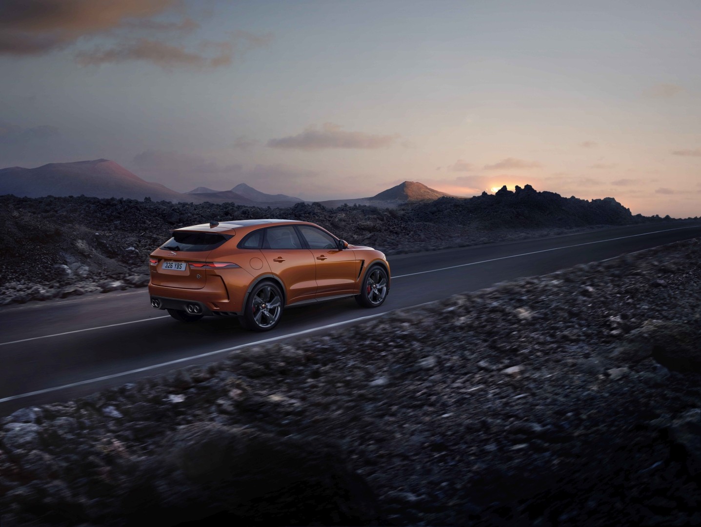 Jaguar F-Pace Svr photo 3