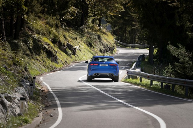 Jaguar F-Pace Svr photo 19