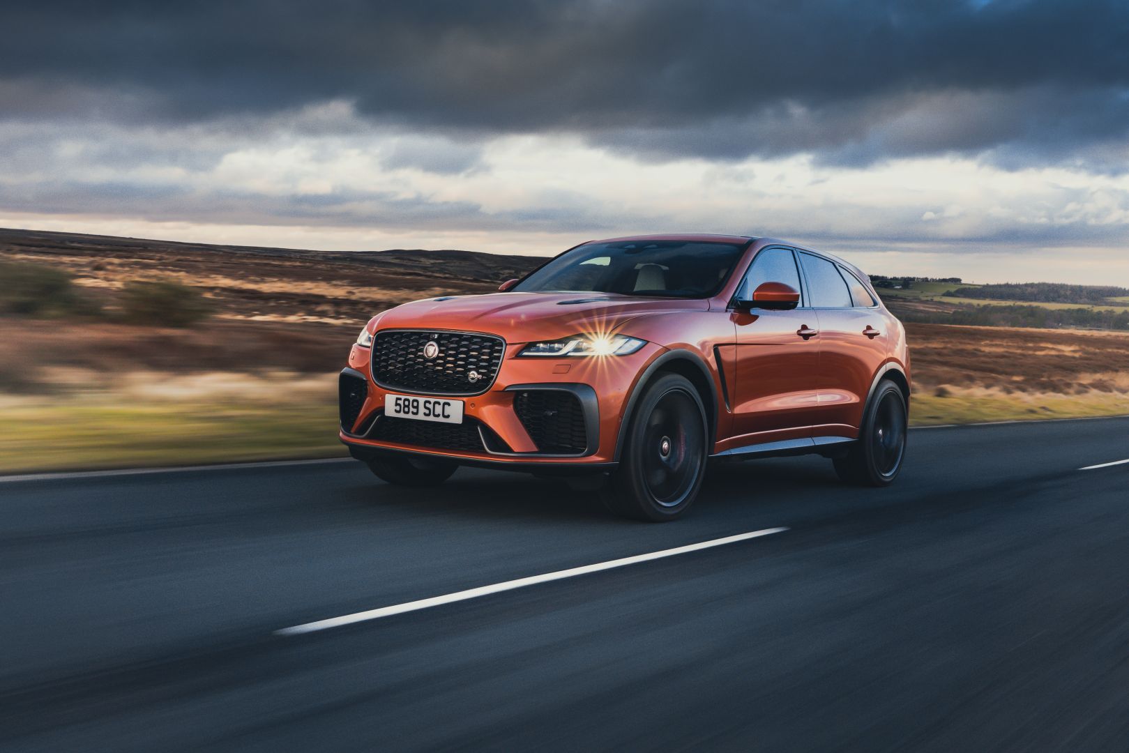 Jaguar F-Pace Svr photo 25