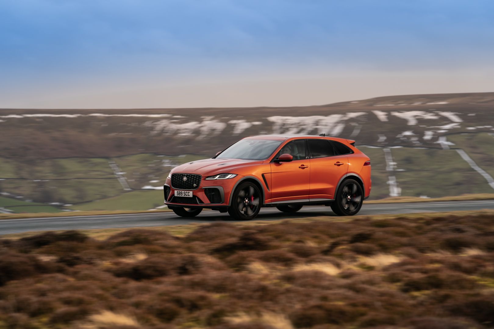 Jaguar F-Pace Svr photo 26