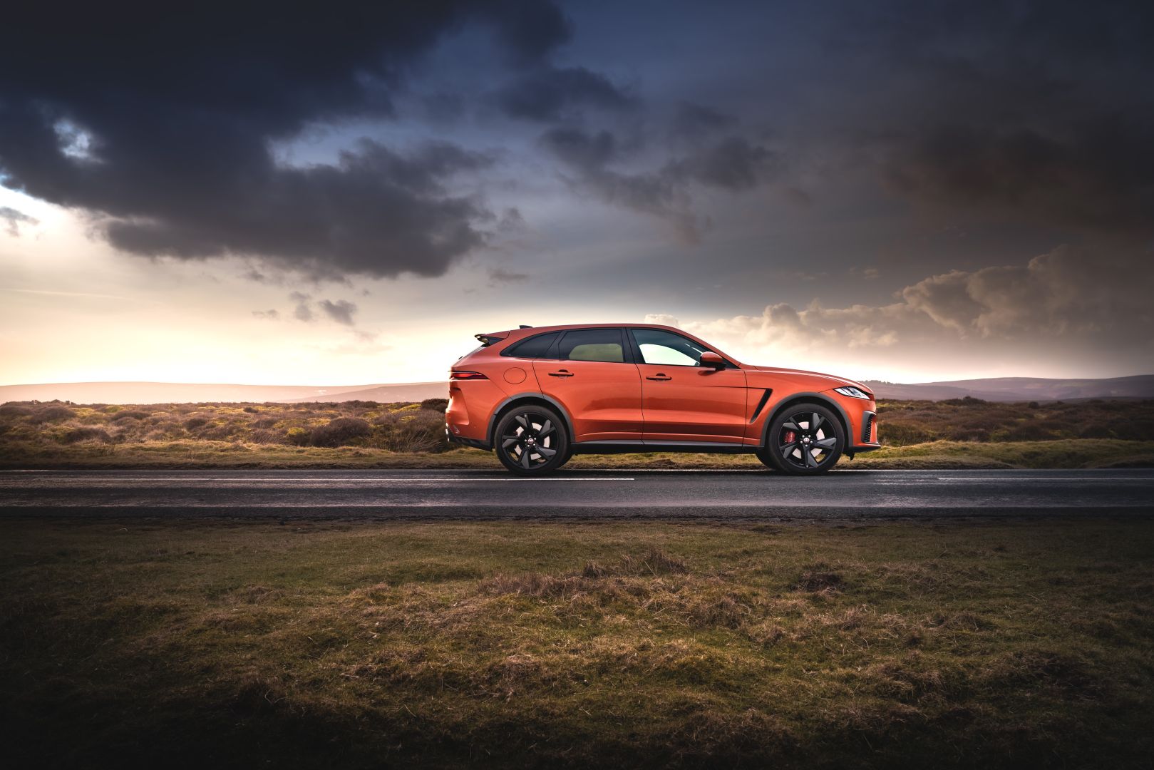 Jaguar F-Pace Svr photo 27