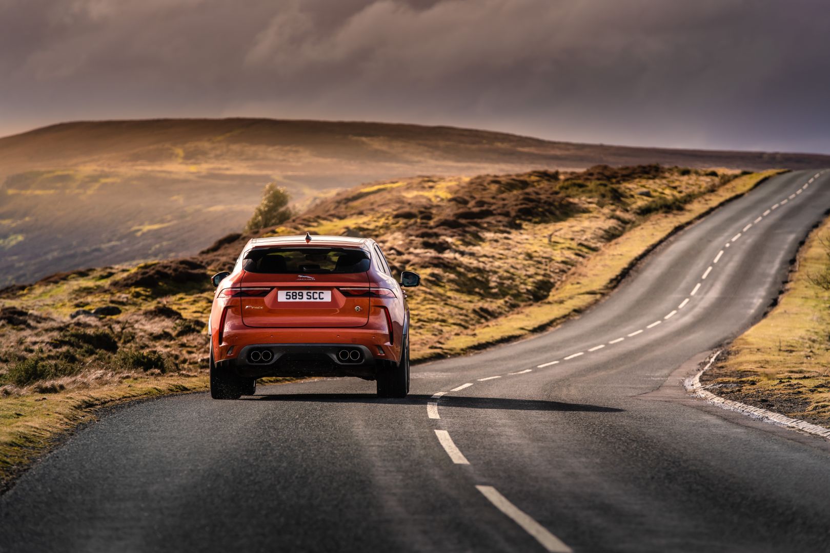 Jaguar F-Pace Svr photo 31