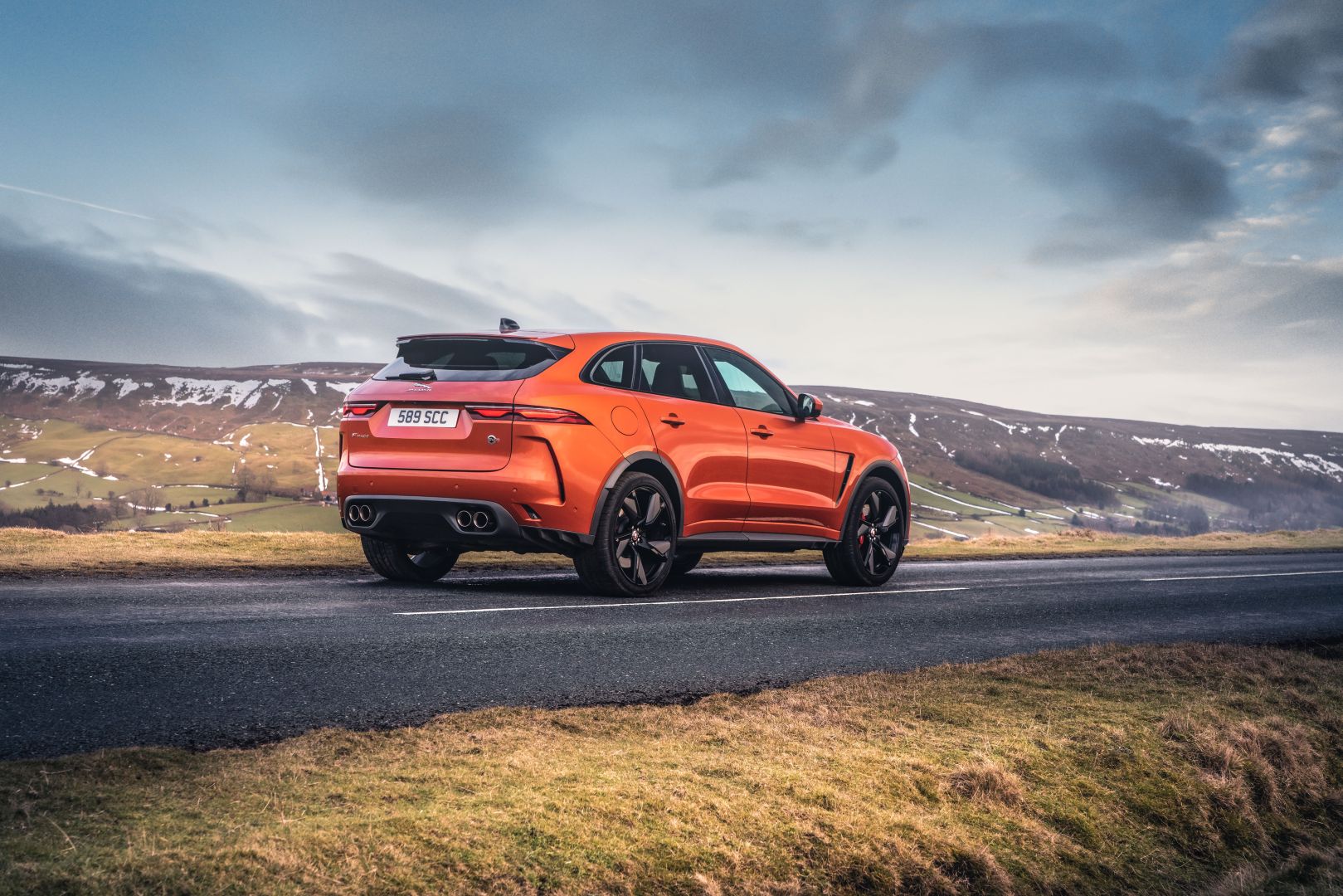 Jaguar F-Pace Svr photo 32