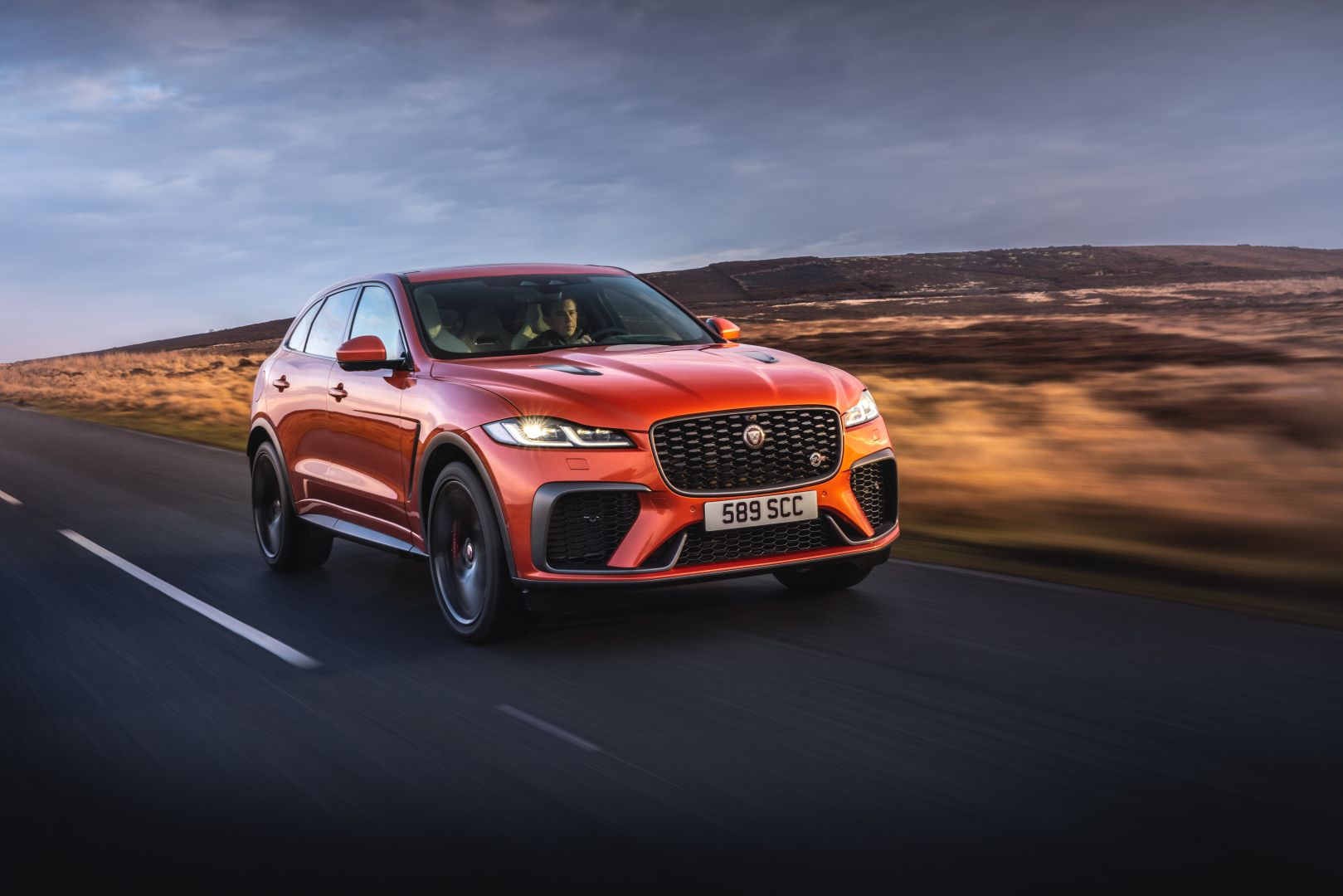 Jaguar F-Pace Svr photo 36