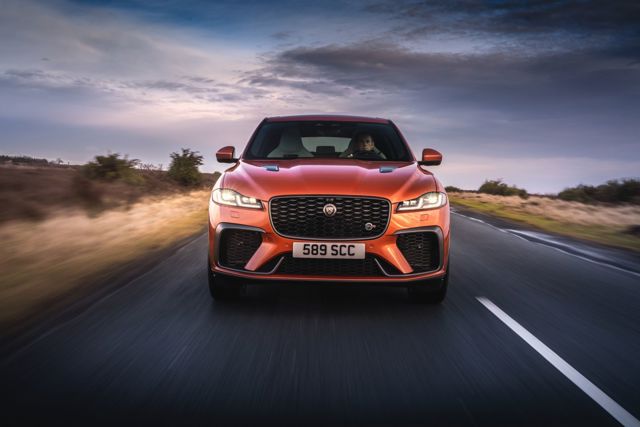 Jaguar F-Pace Svr photo 37