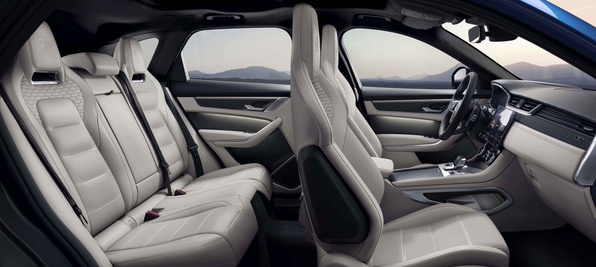 Jaguar F-Pace Svr photo 65