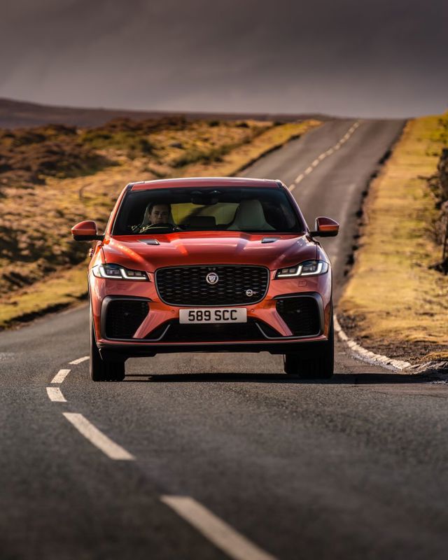 Jaguar F-Pace Svr photo 39
