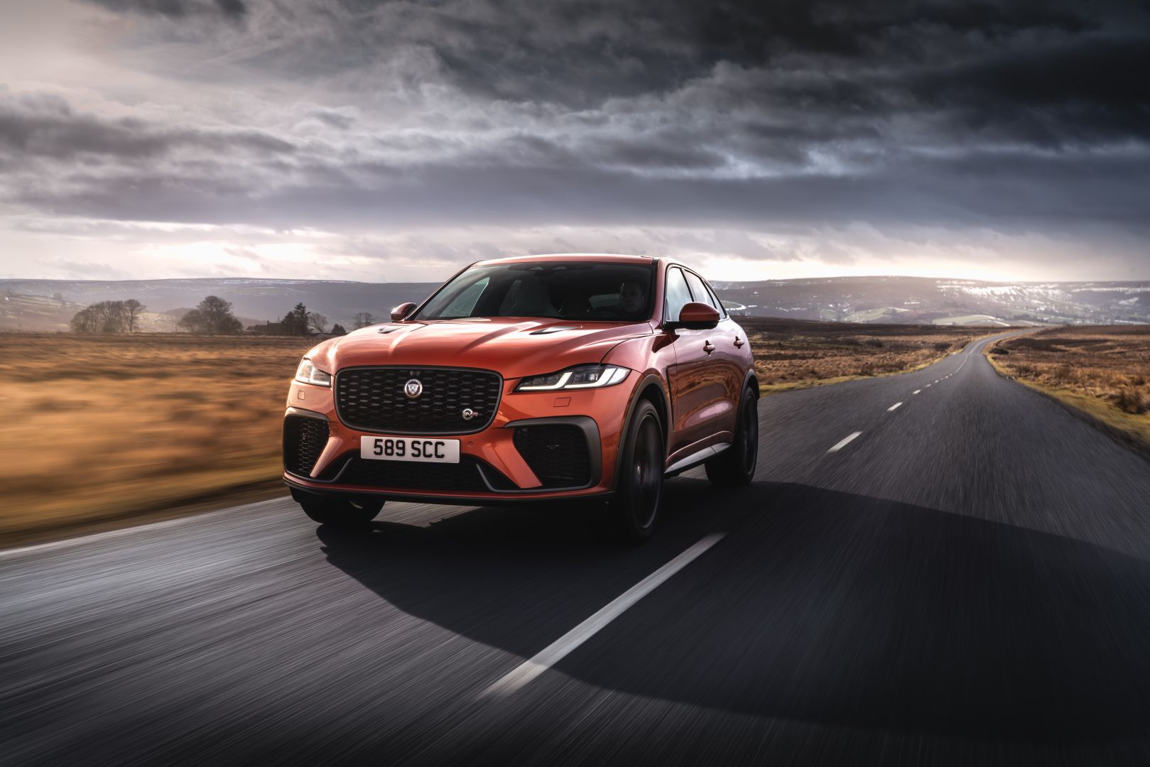 Jaguar F-Pace Svr photo 40