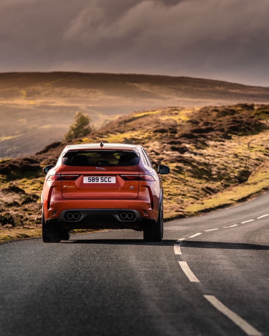 Jaguar F-Pace Svr photo 45