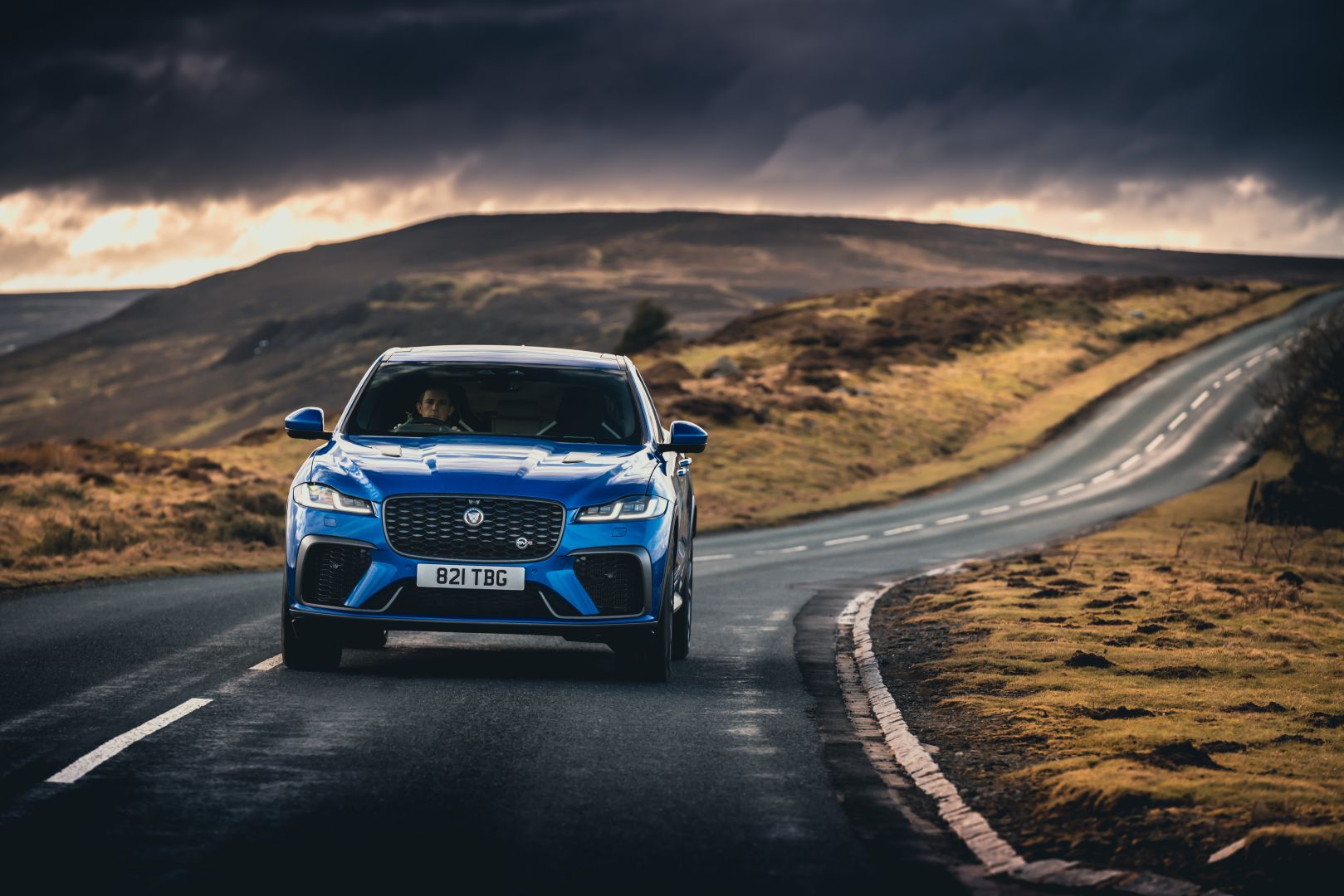 Jaguar F-Pace Svr photo 54