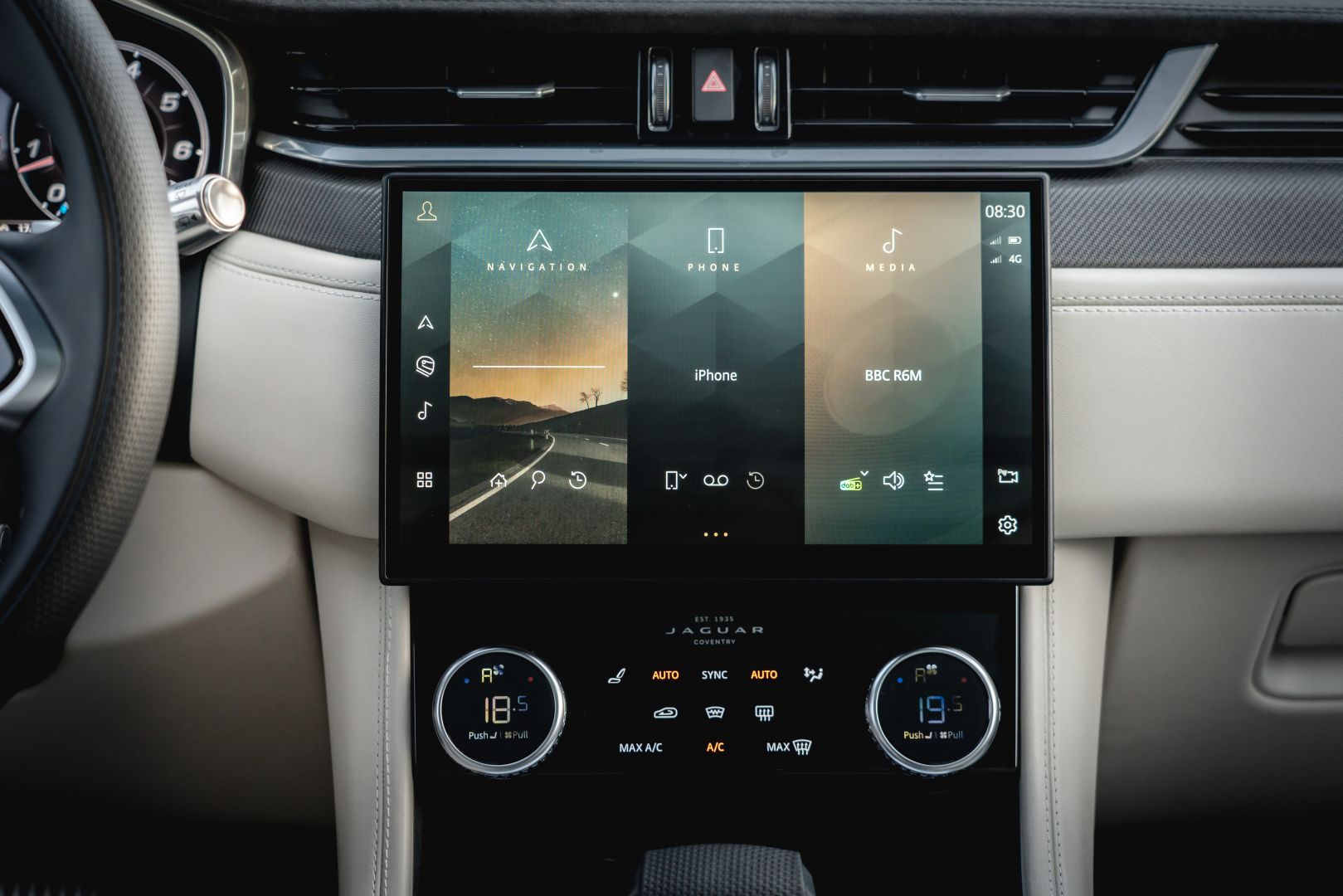 Jaguar F-Pace Svr photo 78