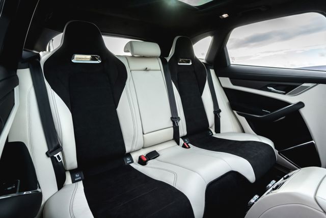 Jaguar F-Pace Svr photo 85