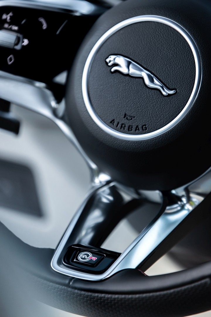 Jaguar F-Pace Svr photo 69