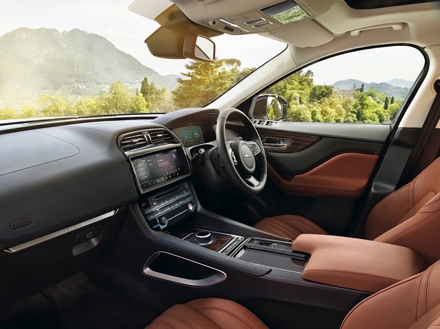 Jaguar F-Pace Foto 55