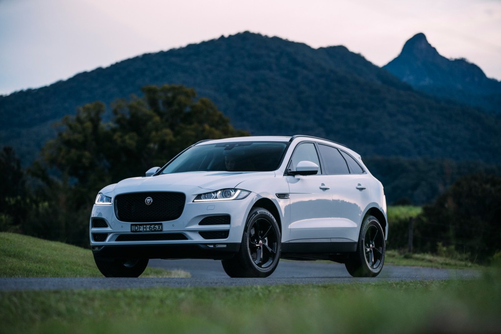 Jaguar F-Pace photo 45