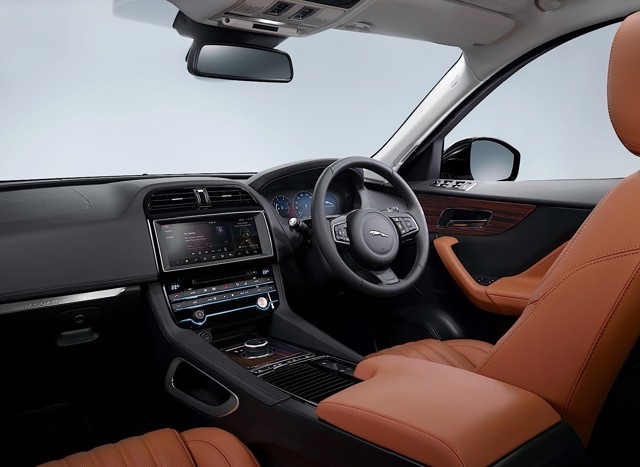 Jaguar F-Pace Foto 58