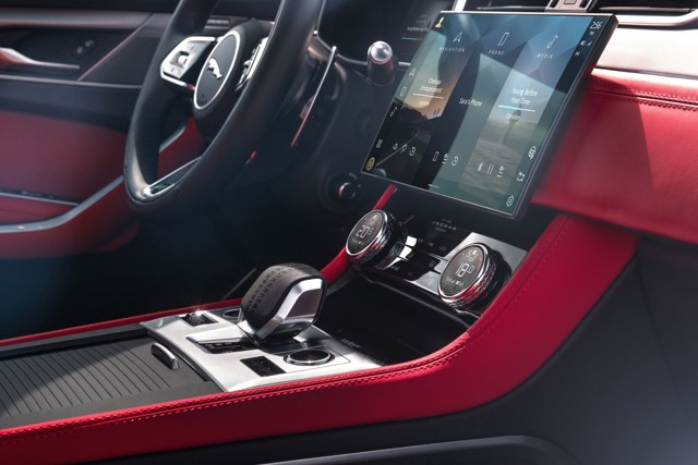Jaguar F-Pace Foto 79