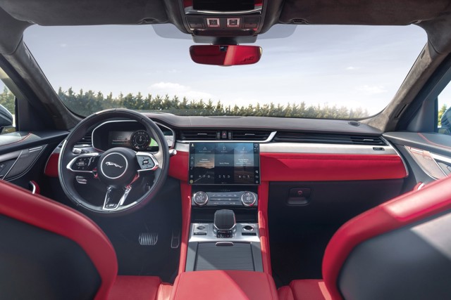 Jaguar F-Pace Foto 87