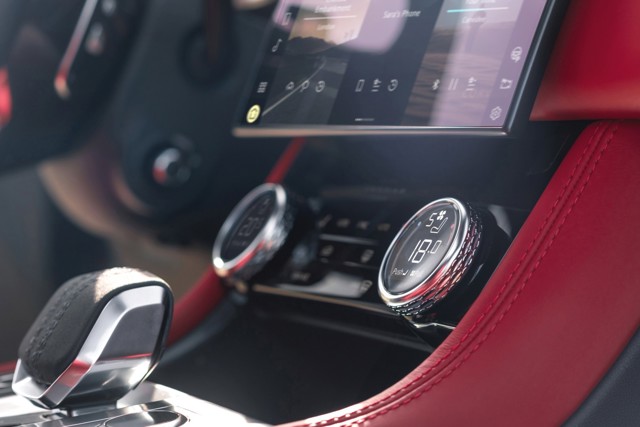Jaguar F-Pace Foto 90