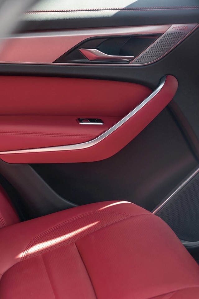Jaguar F-Pace Foto 95