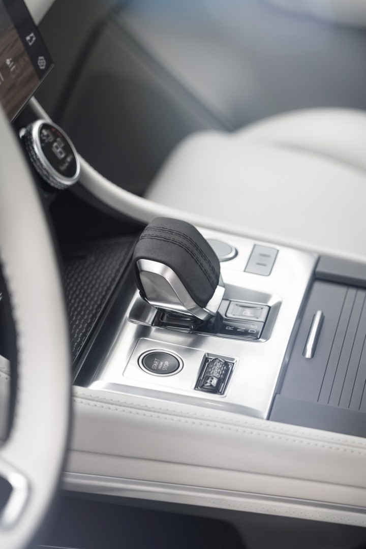 Jaguar F-Pace photo 96