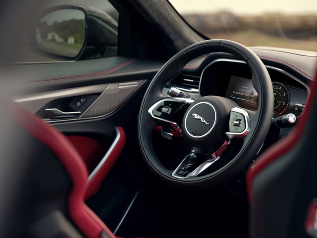Jaguar F-Pace Foto 102