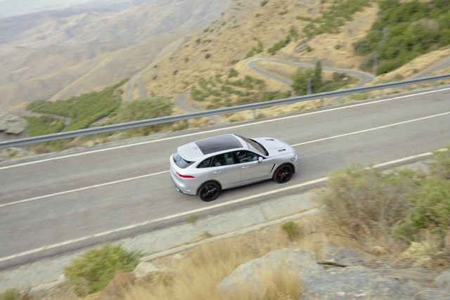 Jaguar F-Pace Foto 13