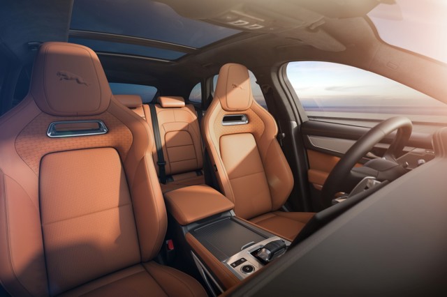 Jaguar F-Pace Foto 74