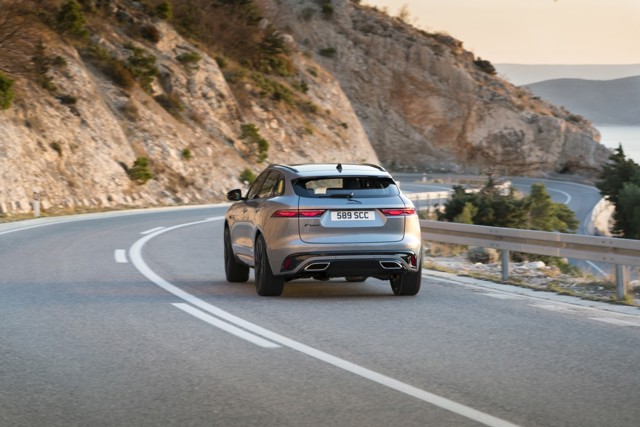 Jaguar F-Pace Foto 26