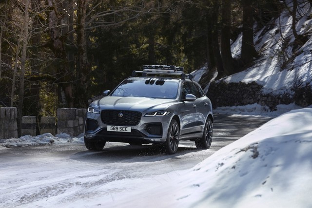 Jaguar F-Pace Foto 29