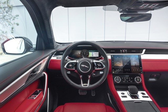 Jaguar F-Pace Foto 75