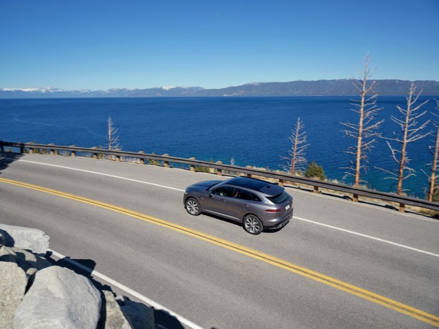 Jaguar F-Pace Foto 39
